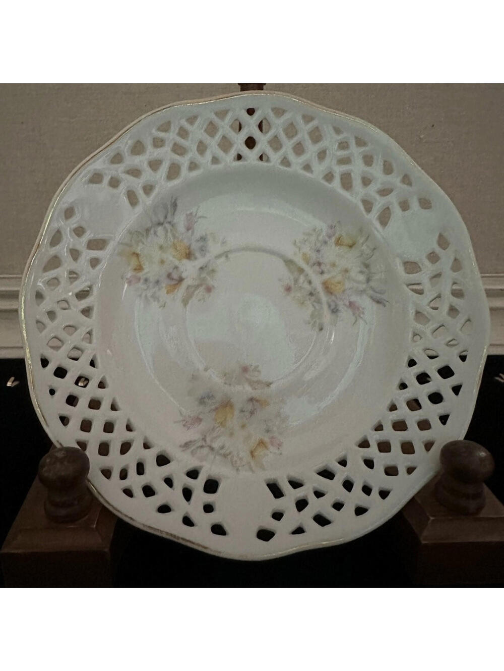 Vintage Liette International saucer w yellow floral details